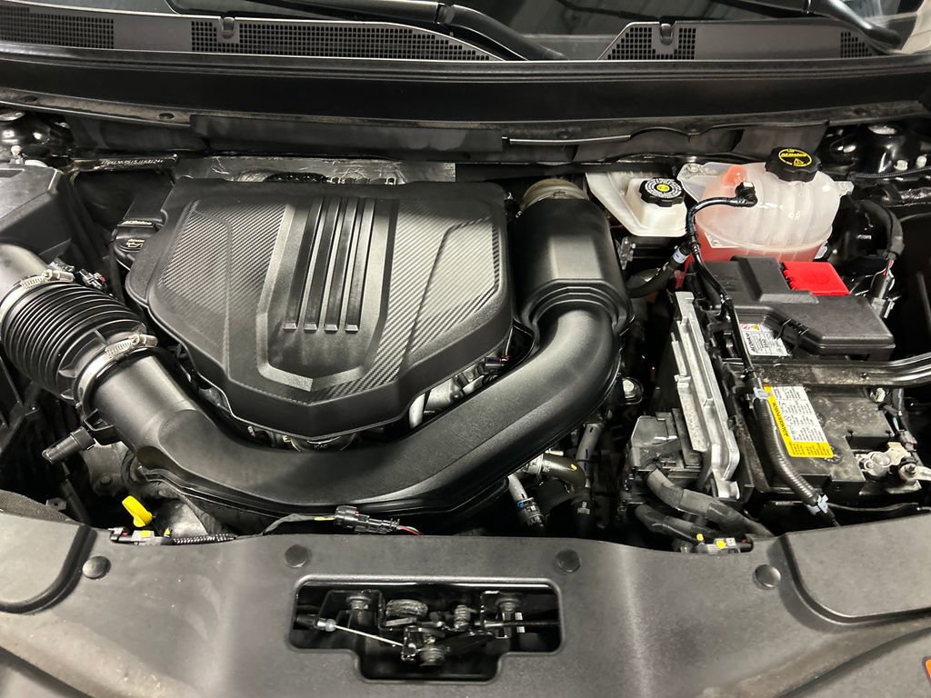 Used 2025 GMC Acadia Elevation image 27