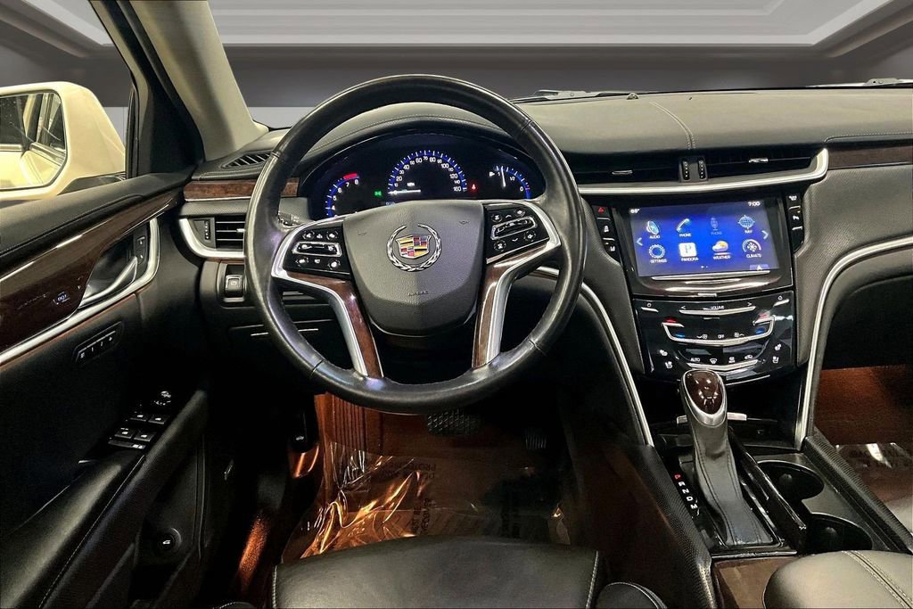 Used 2014 Cadillac XTS Luxury w/ Driver Awareness Package AWD/4WD image 8