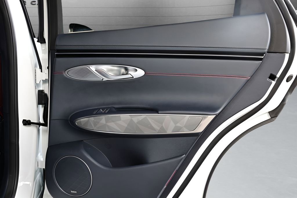 Used 2024 Genesis GV70 3.5T Sport w/ Sport Advanced Package image 73