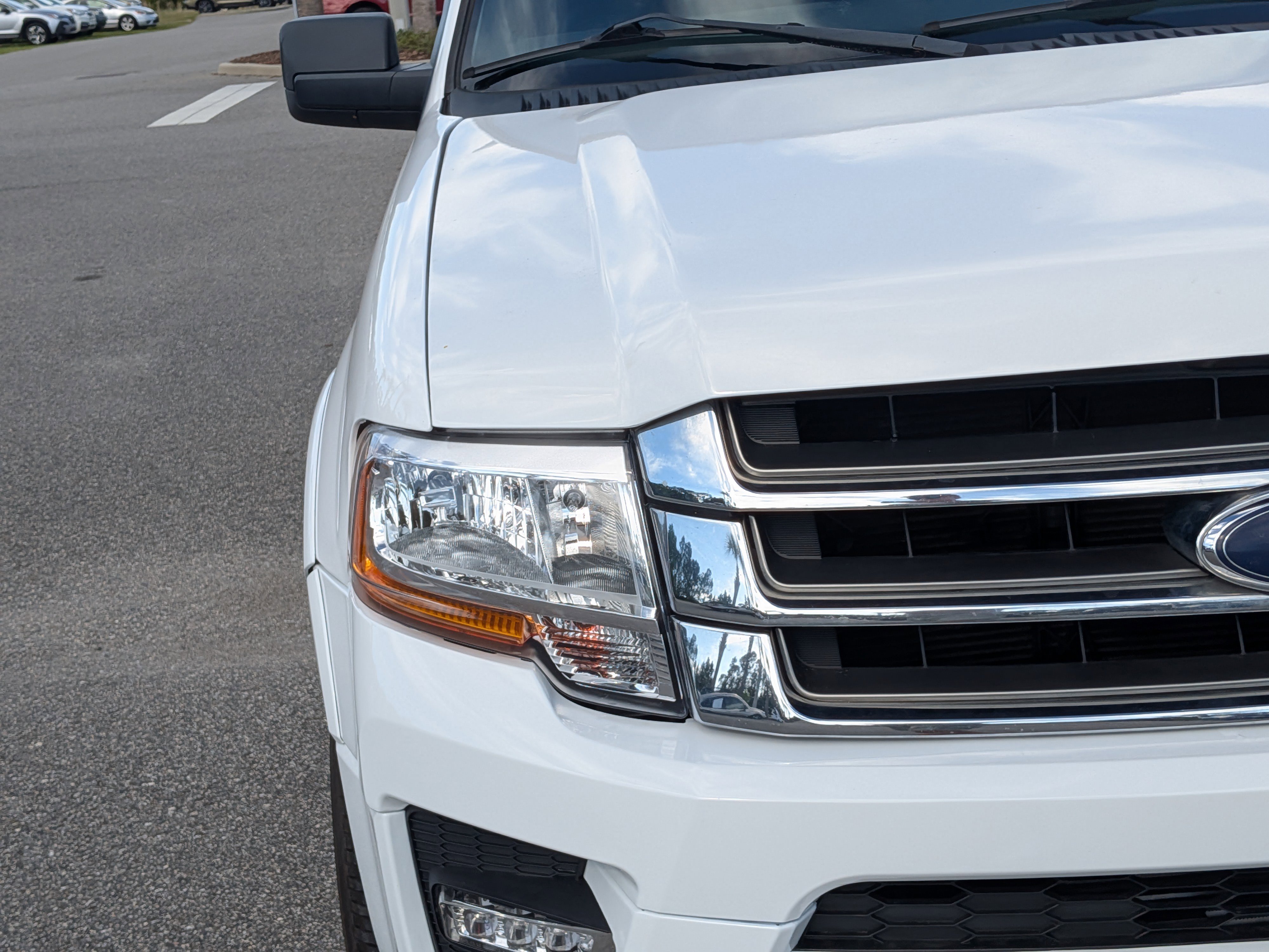 Used 2017 Ford Expedition EL XLT w/ Equipment Group 201A image 10