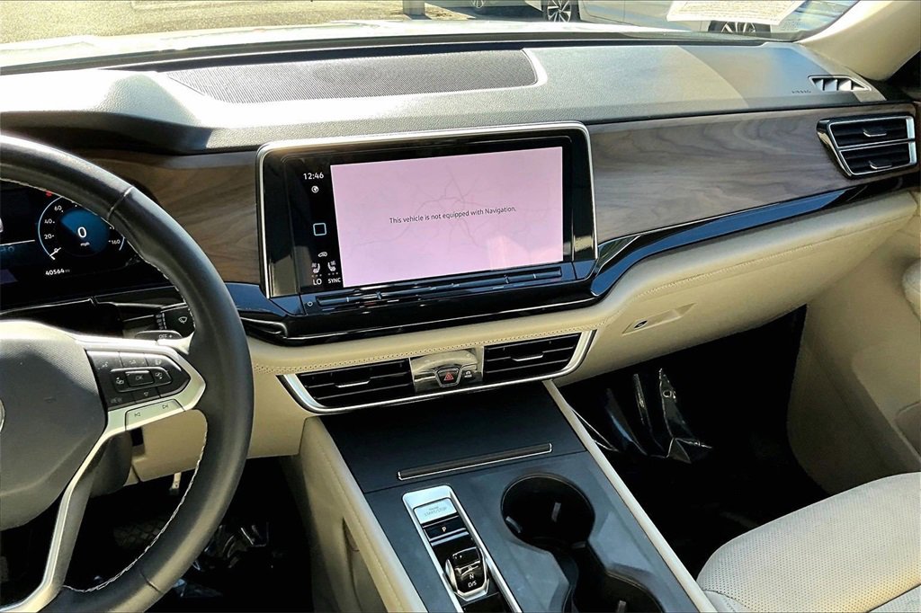 Certified 2024 Volkswagen Atlas SE image 20