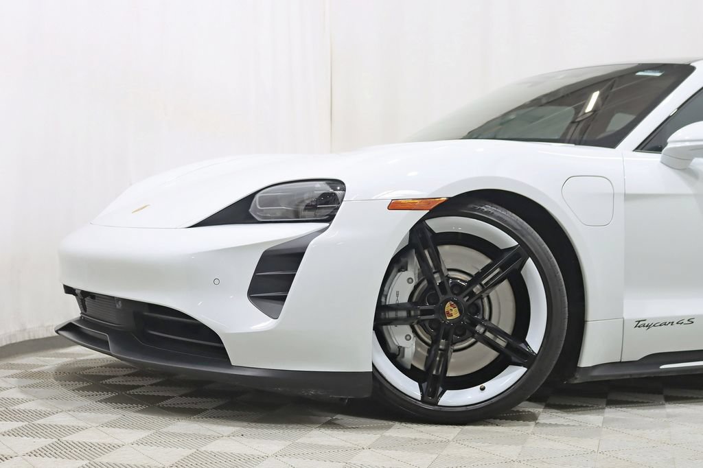 Used 2023 Porsche Taycan 4S AWD/4WD image 3