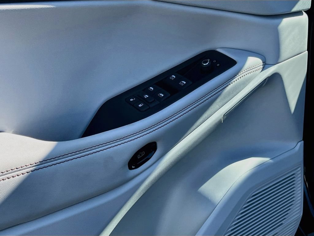 New 2026 Jeep Cherokee Limited AWD/4WD image 17