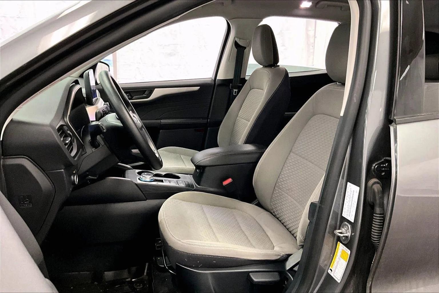 Certified 2022 Ford Escape SE image 24