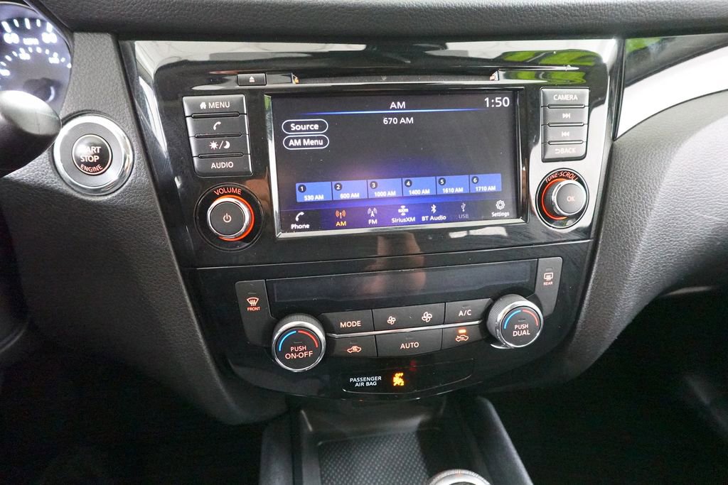 Used 2021 Nissan Rogue Sport SV image 17