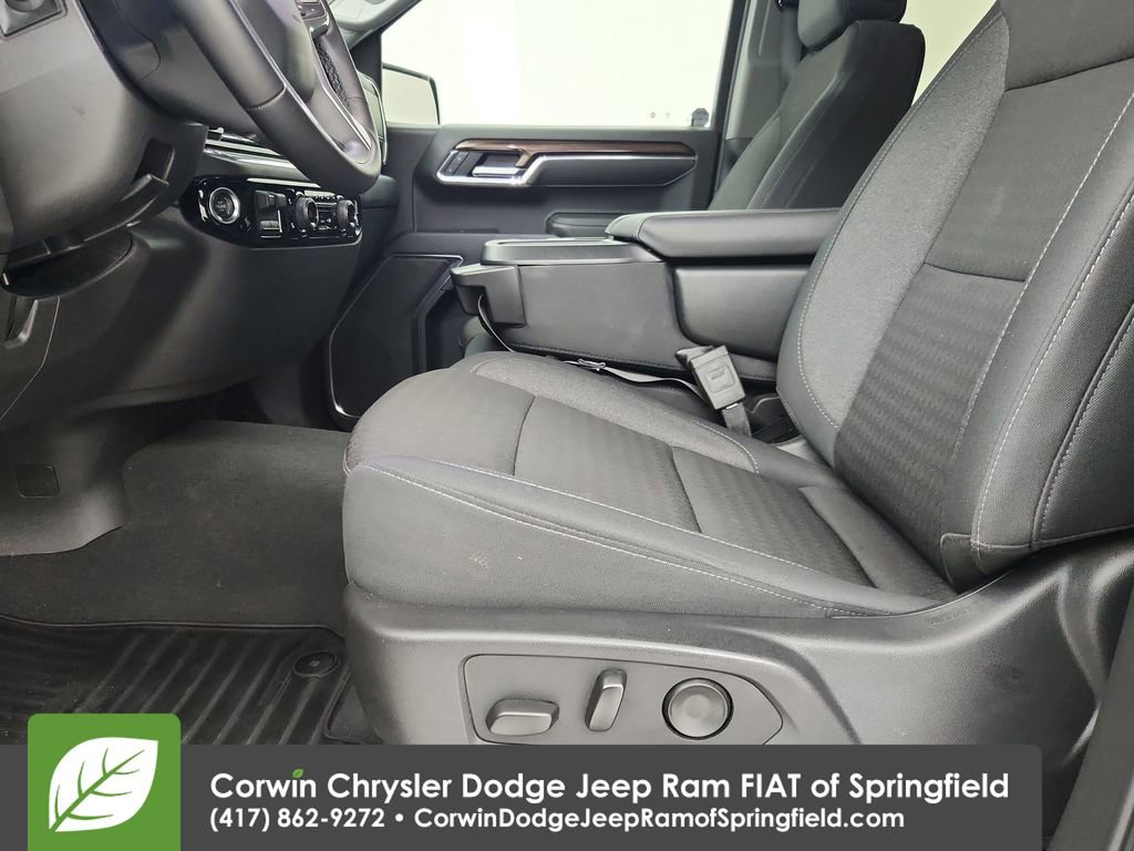 Used 2025 Chevrolet Silverado 1500 LT image 20