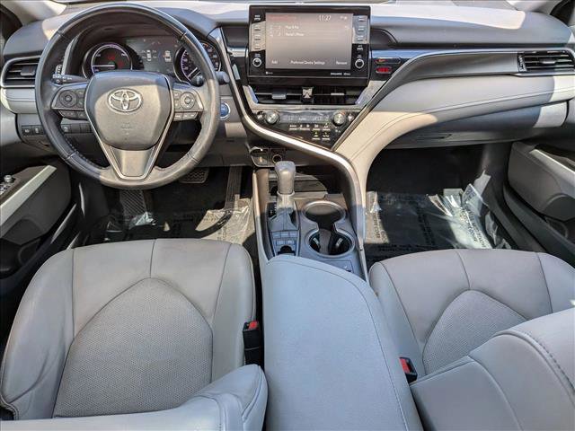 Used 2022 Toyota Camry XSE image 18