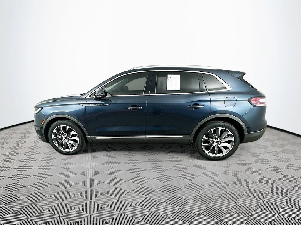 Used 2023 Lincoln Nautilus Reserve AWD/4WD image 5