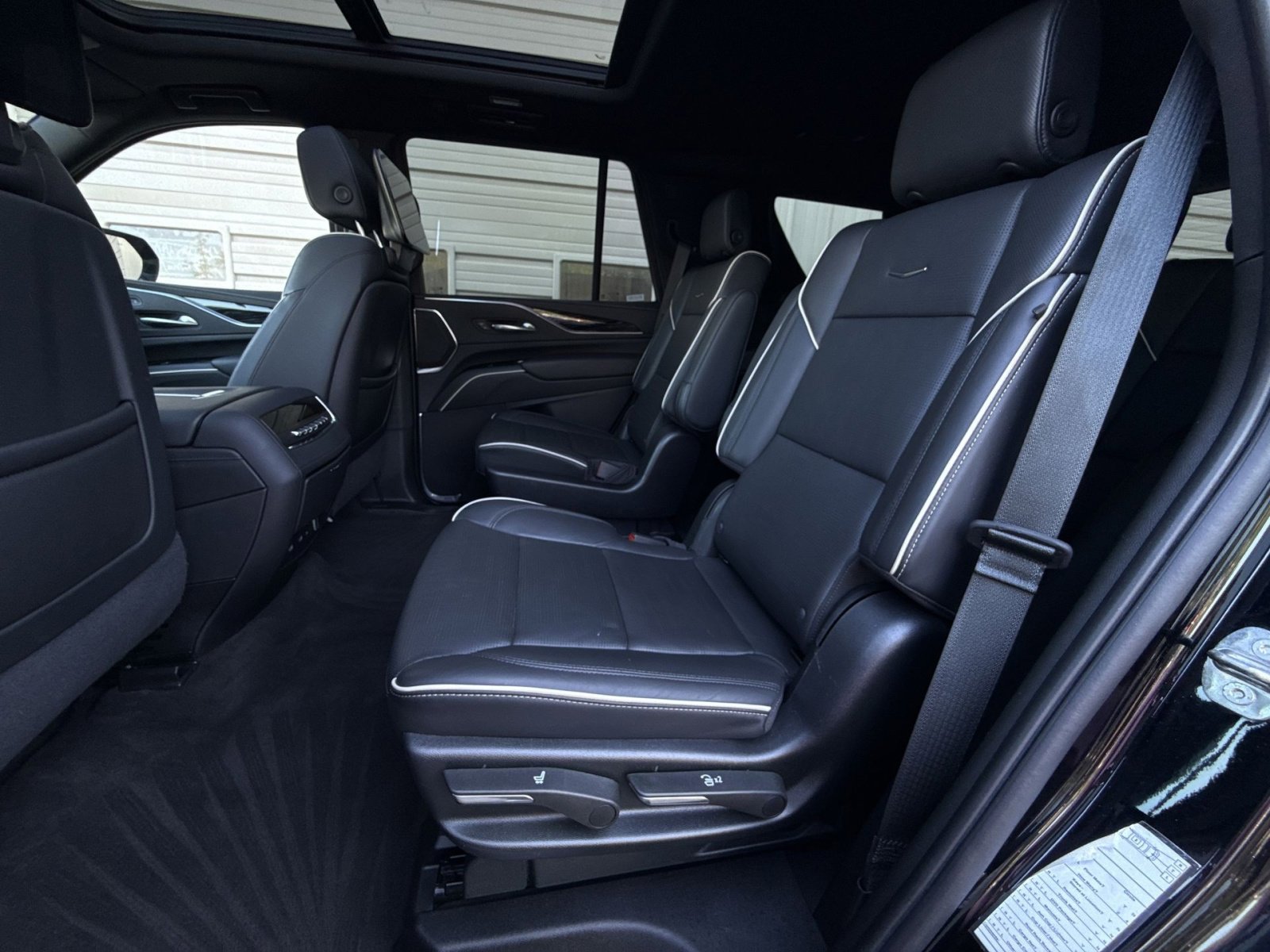 Used 2023 Cadillac Escalade Sport AWD/4WD image 25