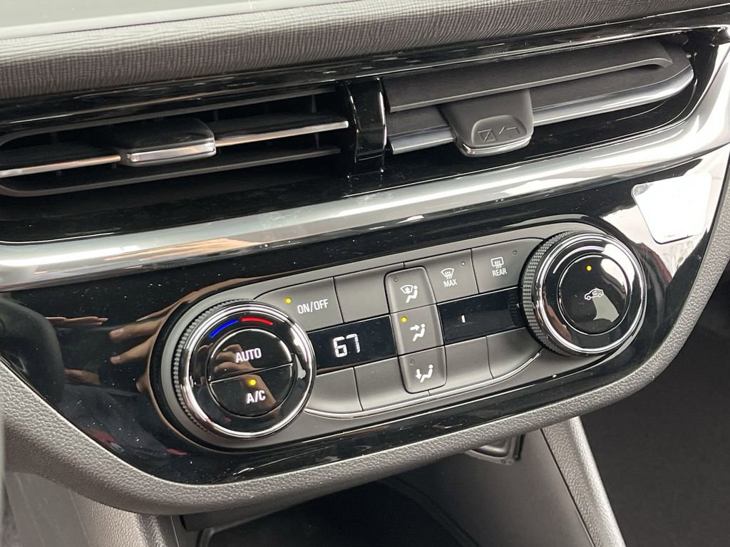 New 2026 Buick Envista Sport Touring image 14