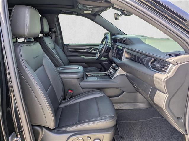Used 2021 GMC Yukon Denali w/ Denali Premium Package image 25