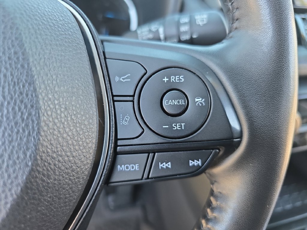 Certified 2022 Toyota RAV4 XSE w/ XSE Grade Weather Package AWD/4WD image 23