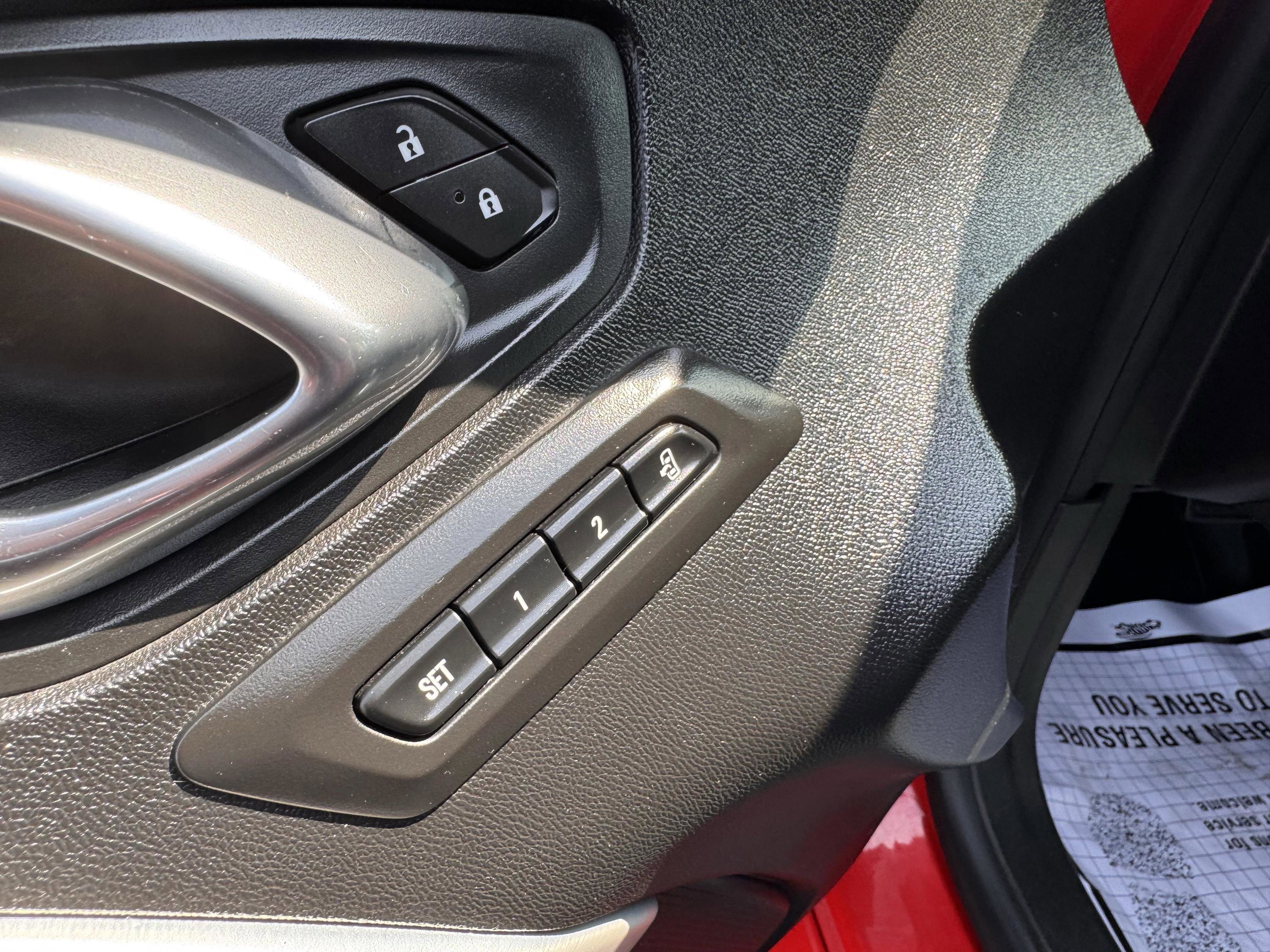 Used 2020 Chevrolet Camaro SS image 25