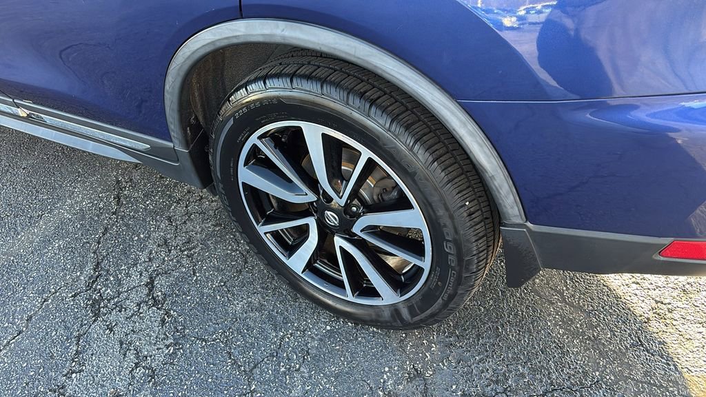 Used 2018 Nissan Rogue SL w/ Premium Package image 9