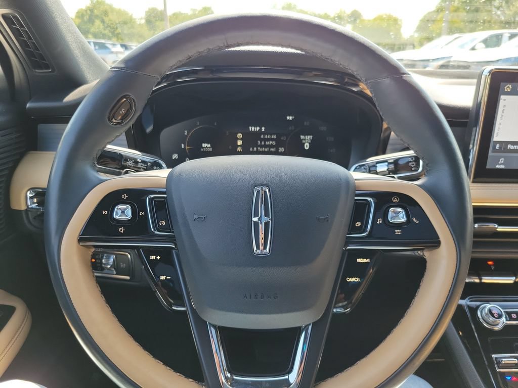 Certified 2022 Lincoln Corsair Reserve w/ Sport Package AWD/4WD image 19