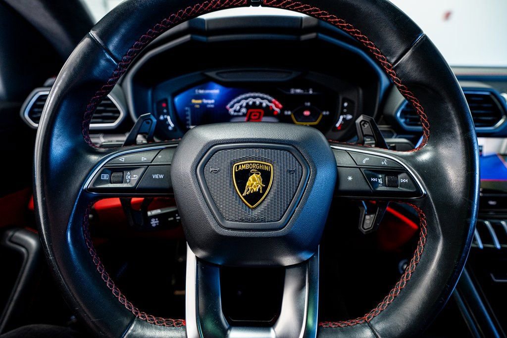 Used 2021 Lamborghini Urus image 44