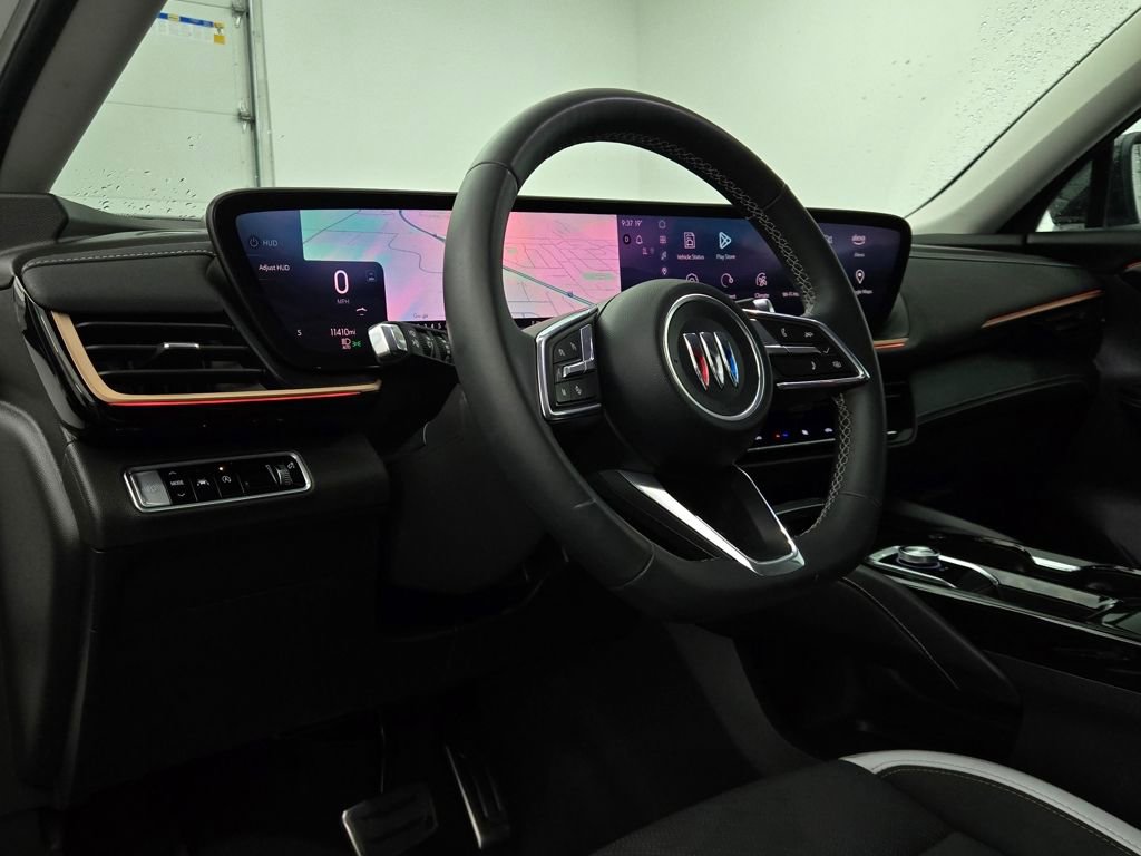 Used 2025 Buick Envision Sport Touring image 22