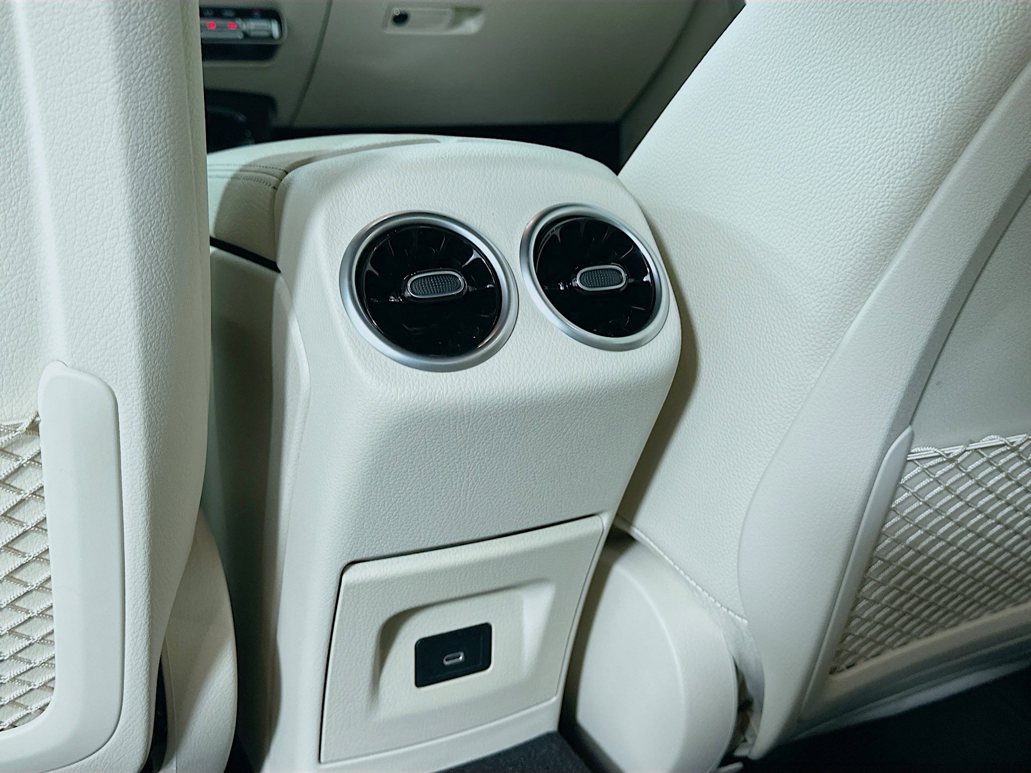 Certified 2025 Mercedes-Benz CLA 250 4MATIC image 32