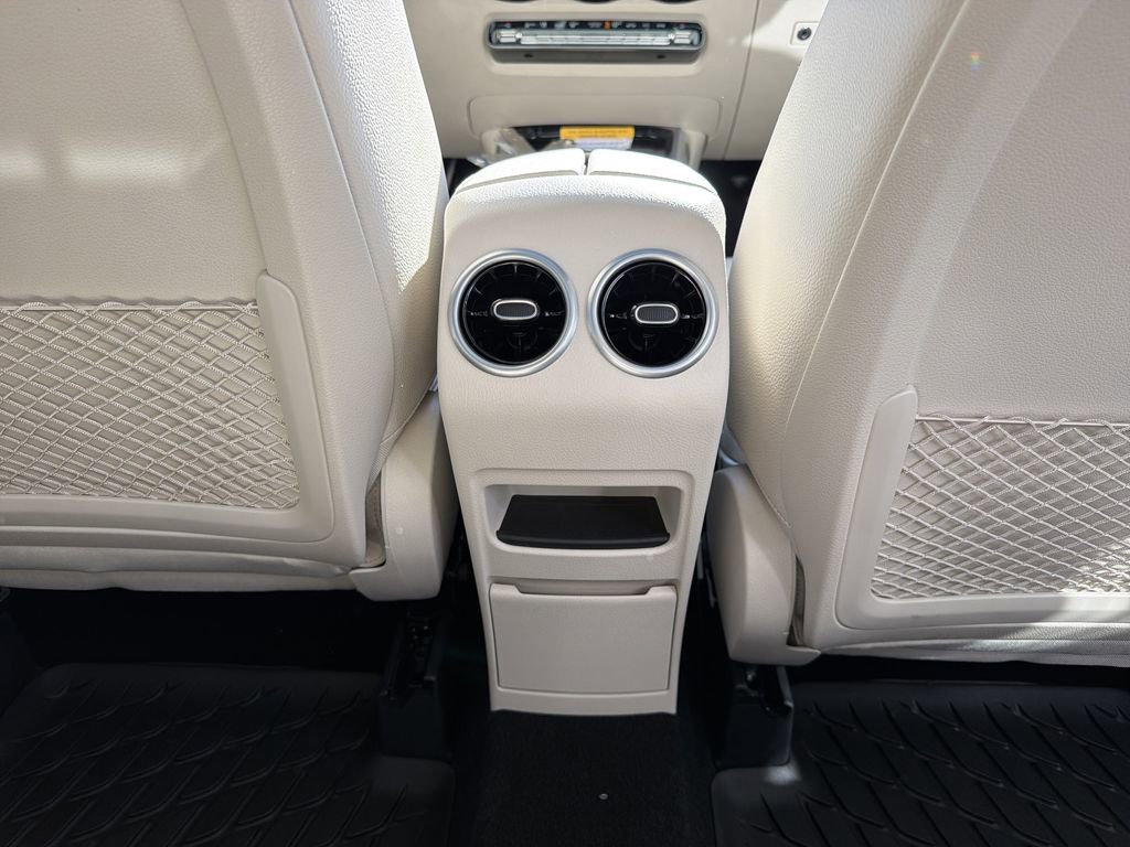 Certified 2025 Mercedes-Benz GLB 250 4MATIC image 16