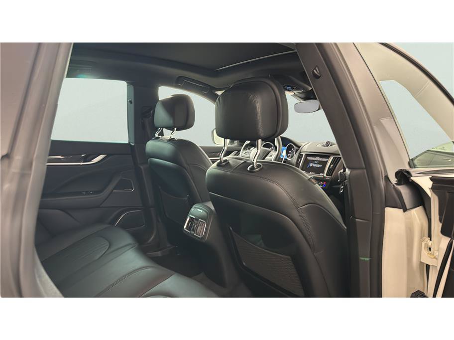 Used 2019 Maserati Levante S AWD/4WD image 16