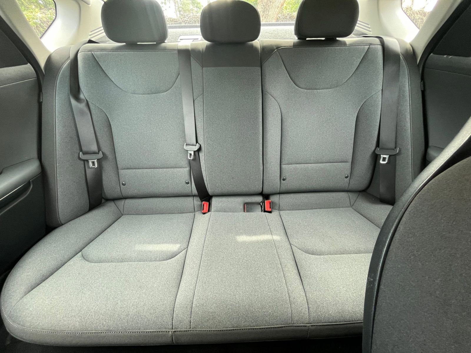 Used 2025 Kia K4 LXS image 37
