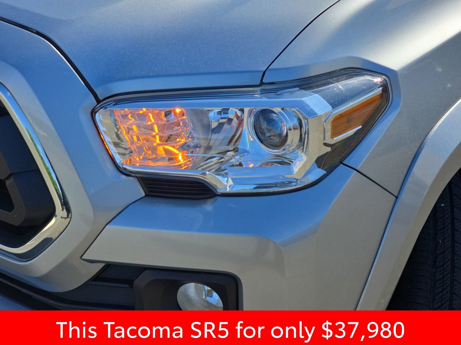 Used 2023 Toyota Tacoma SR5 w/ Technology Package AWD/4WD image 37
