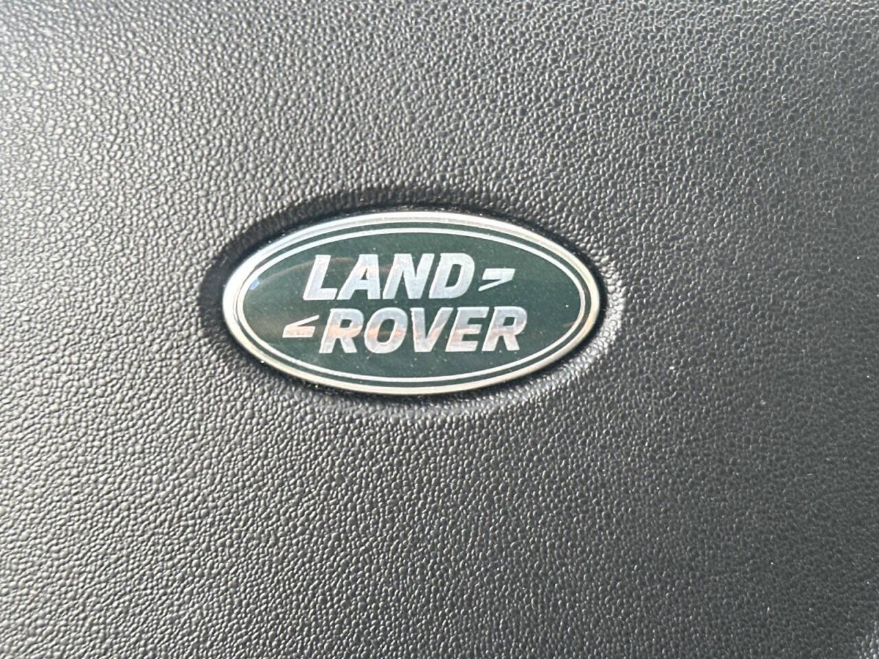 Used 2017 Land Rover Discovery Sport HSE AWD/4WD image 17