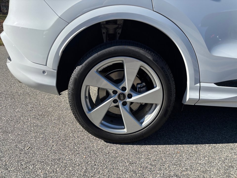 Used 2025 Audi Q5 Premium Plus image 23