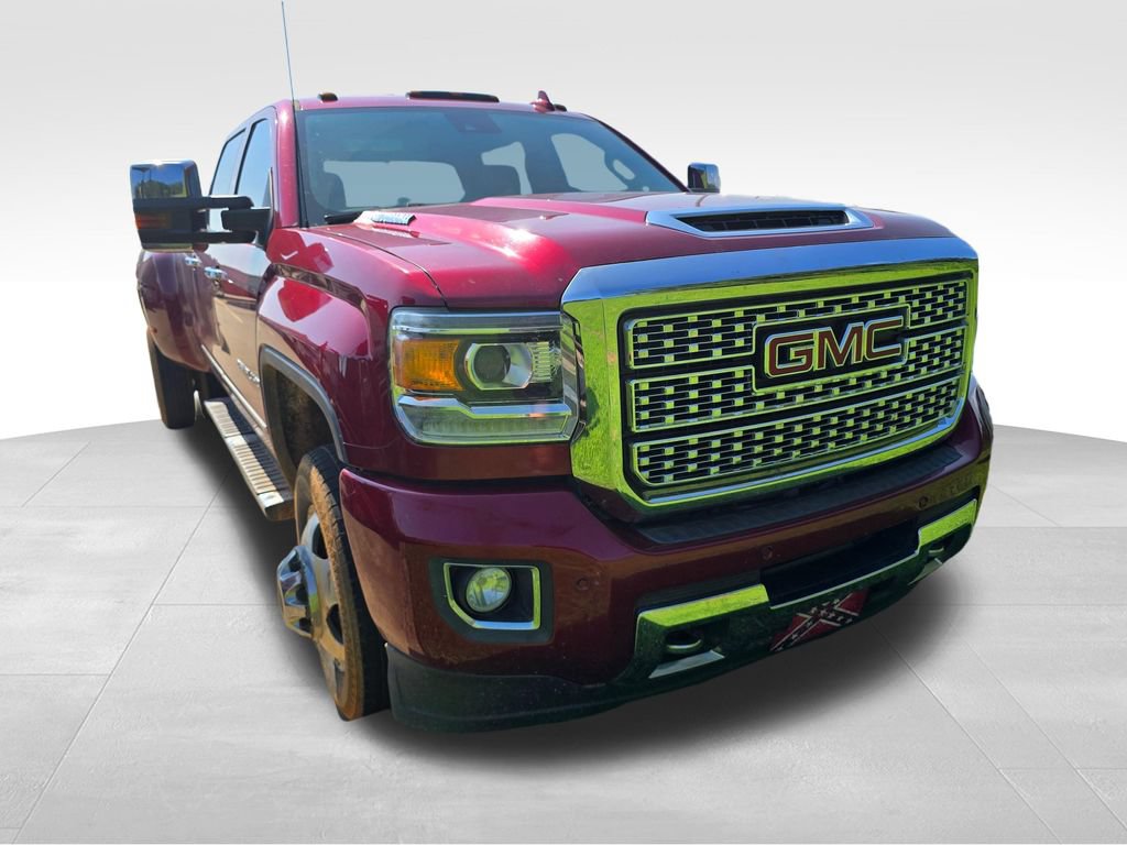 Used 2018 GMC Sierra 3500 Denali w/ Duramax Plus Package AWD/4WD image 7