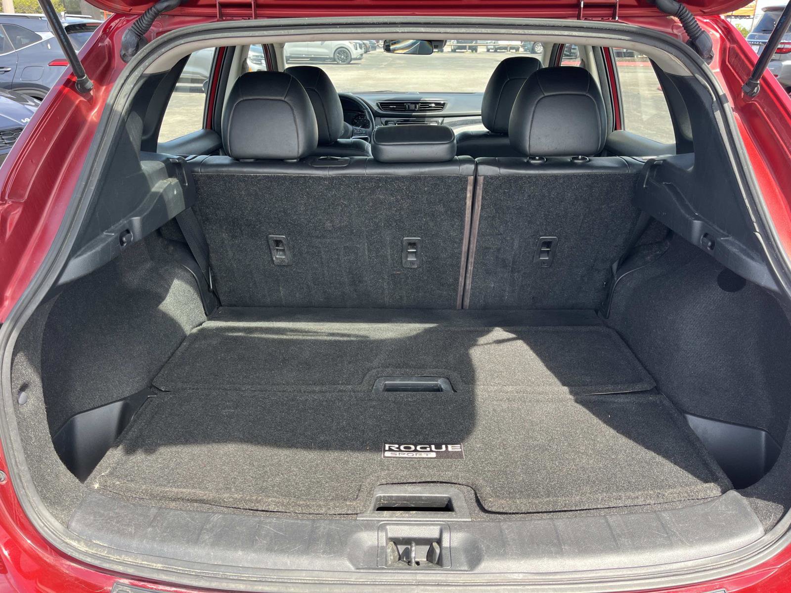 Used 2021 Nissan Rogue Sport SL image 19
