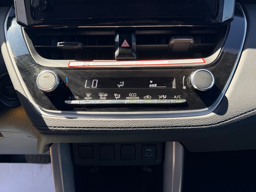 Used 2025 Toyota Corolla Cross AWD Hybrid image 18