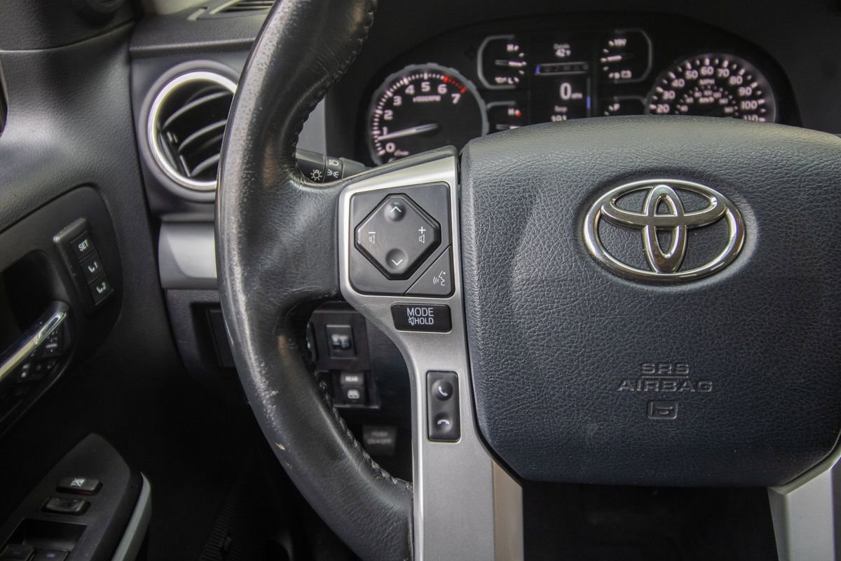 Used 2018 Toyota Tundra Platinum image 39