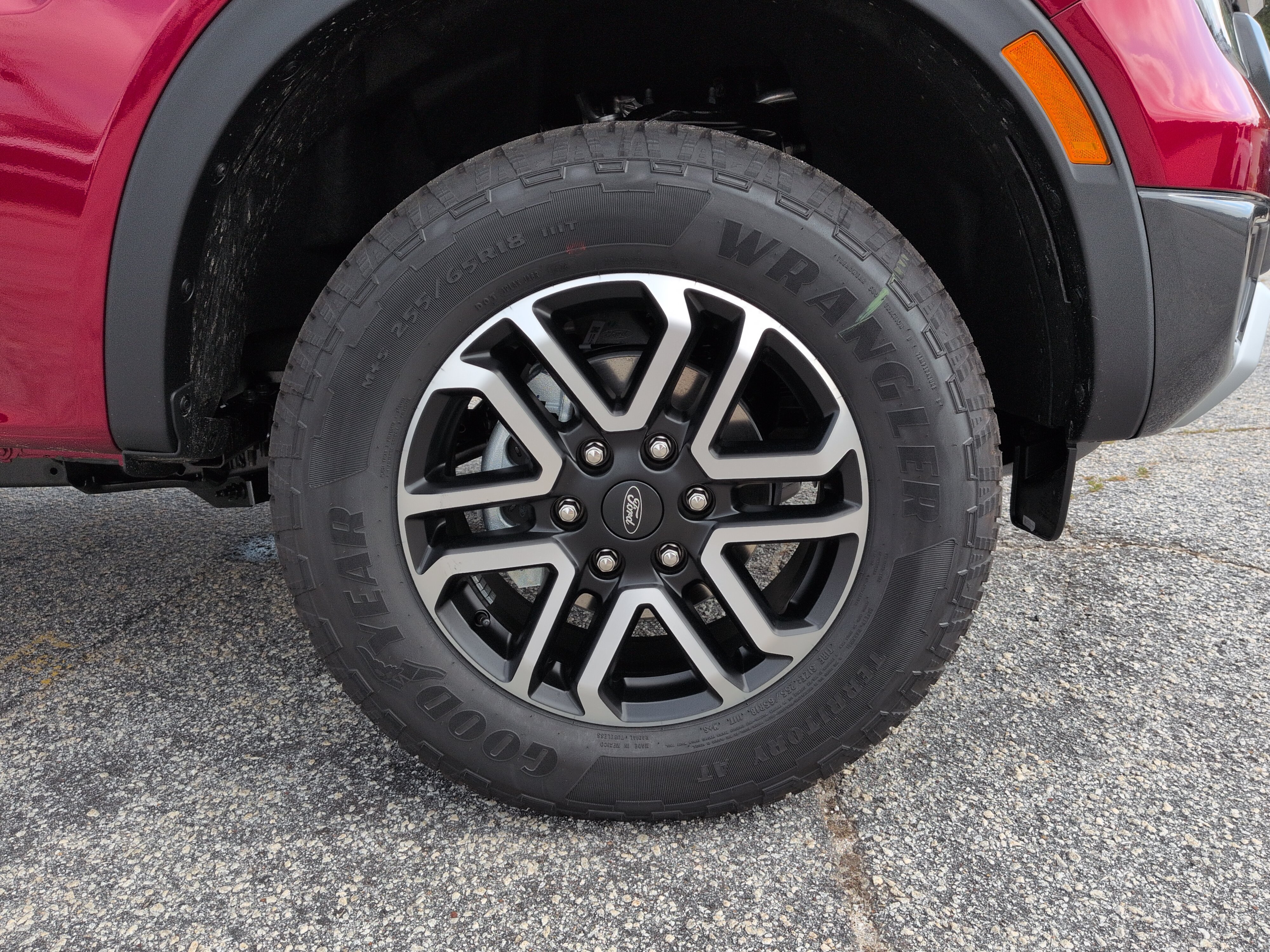 New 2026 Ford Ranger Lariat w/ FX4 Off-Road Package AWD/4WD image 9
