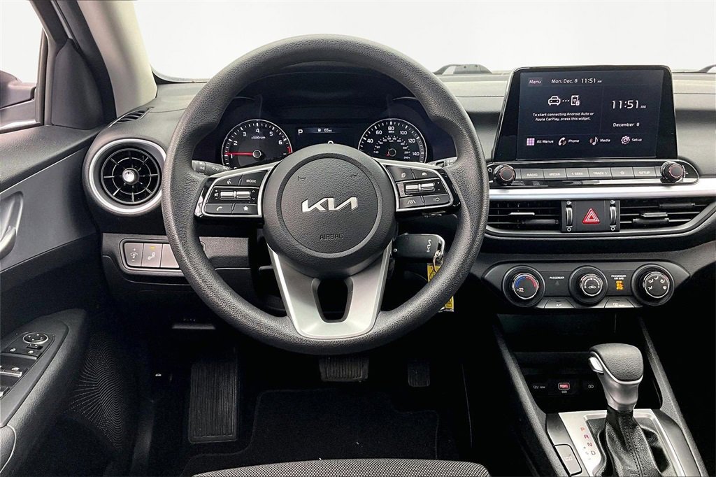 Used 2024 Kia Forte LXS w/ LXS Technology Package image 5