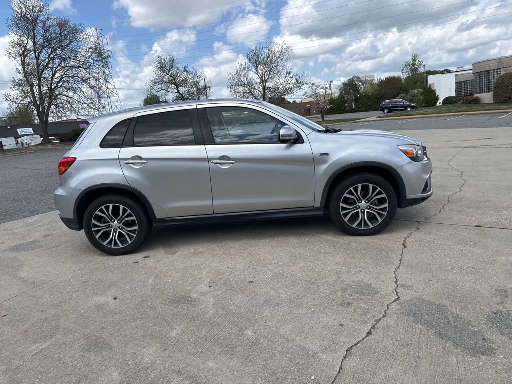 Used 2018 Mitsubishi Outlander Sport SE image 7