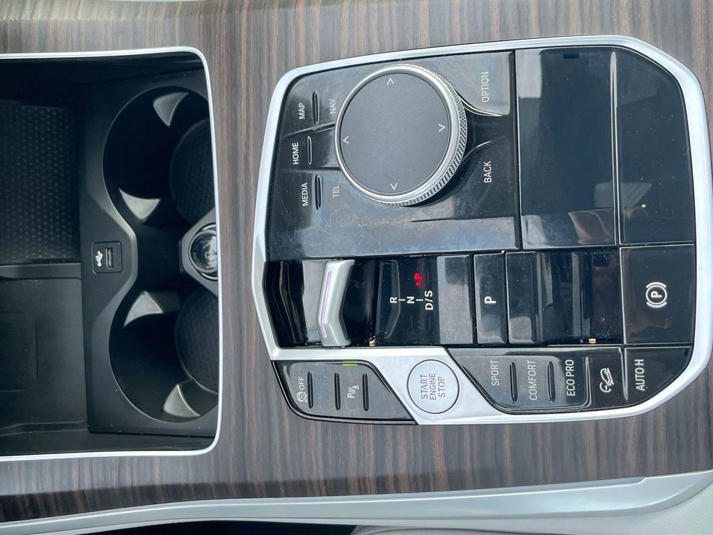 Used 2025 BMW X5 xDrive40i w/ Climate Comfort Package image 20