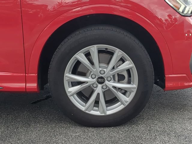 Used 2025 Audi Q3 2.0T Premium AWD/4WD image 11