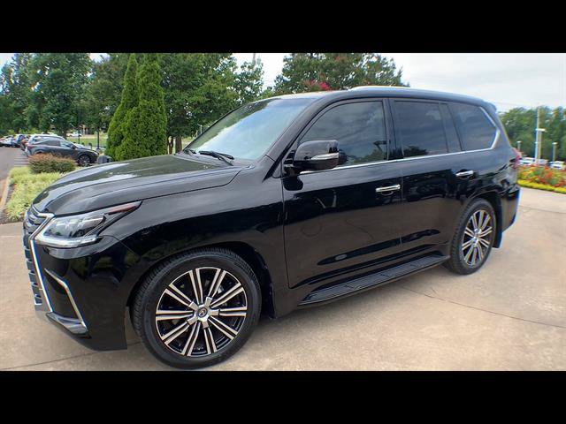 Certified 2021 Lexus LX 570 4WD w/ Luxury Package image 4