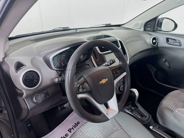 Used 2019 Chevrolet Sonic LT FWD image 10
