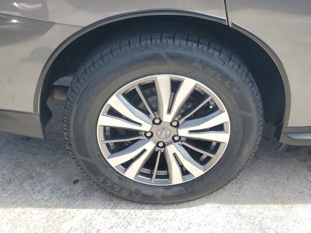 Used 2018 Nissan Pathfinder SV w/ SV Tech Package image 7