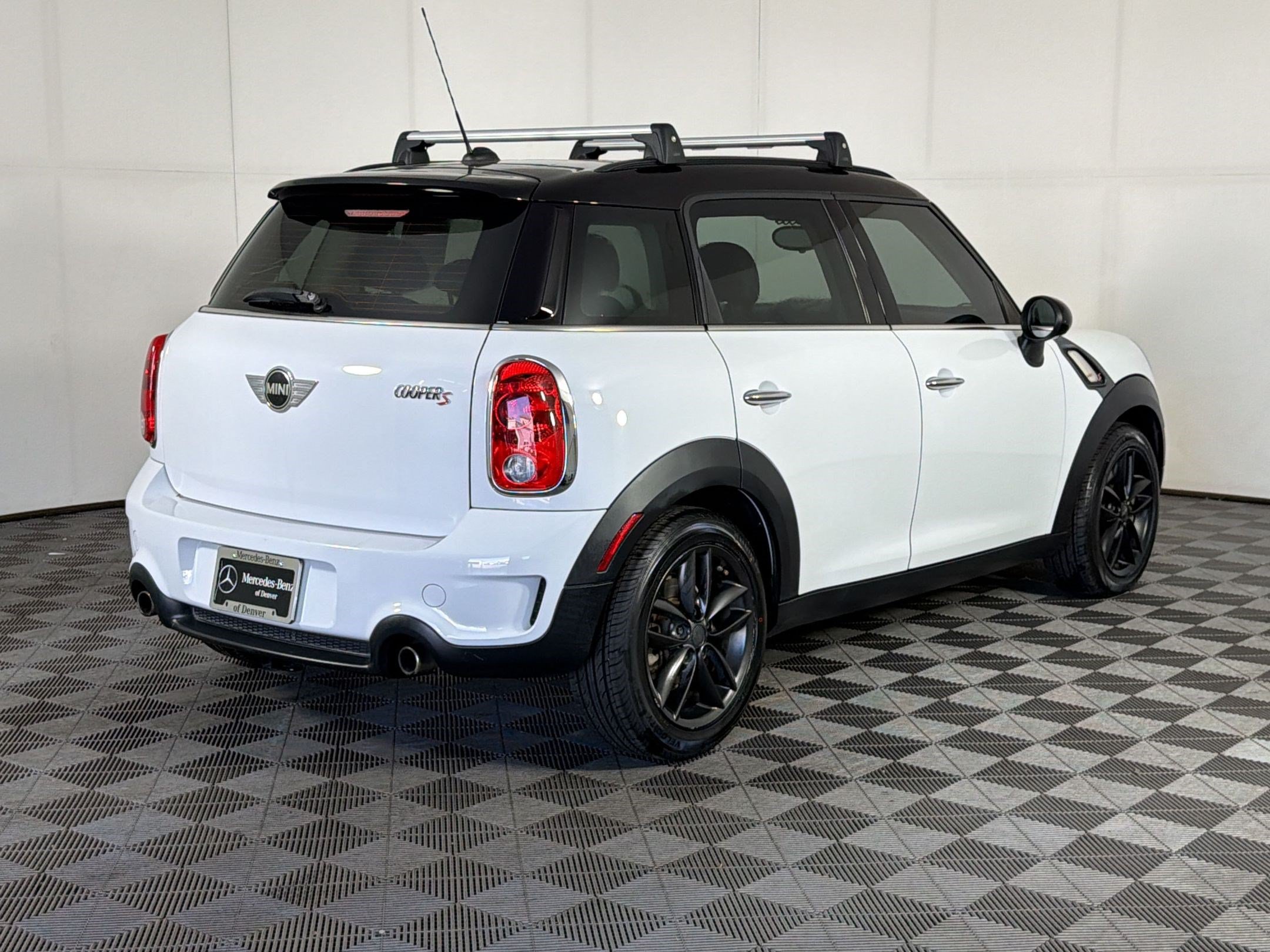 Used 2013 MINI Cooper Countryman S FWD image 9