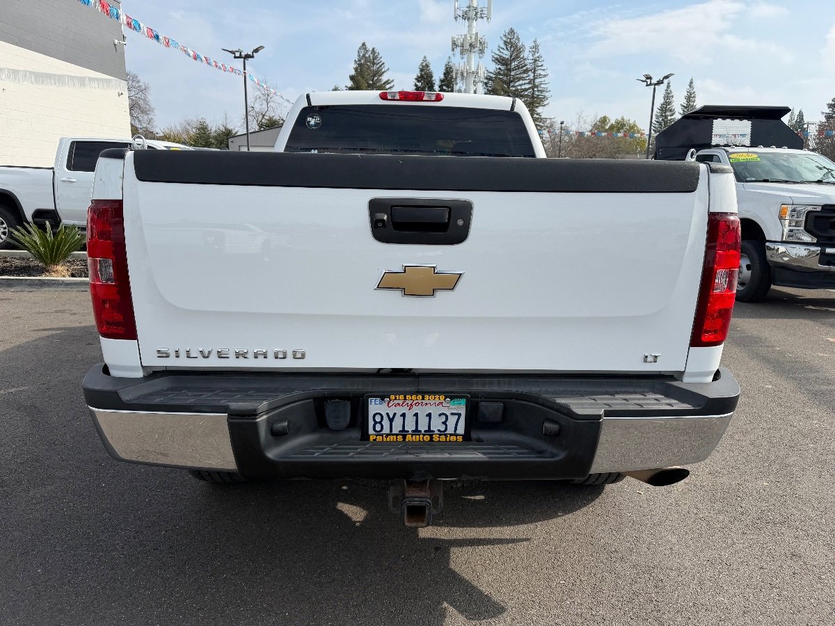 Used 2010 Chevrolet Silverado 2500 LT w/ Interior Plus Package AWD/4WD image 7