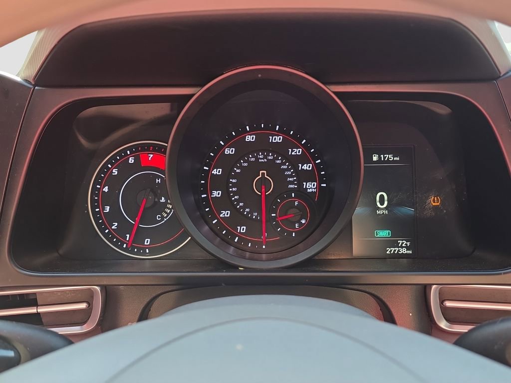 Used 2023 Hyundai Elantra SEL w/ Cargo Package image 10