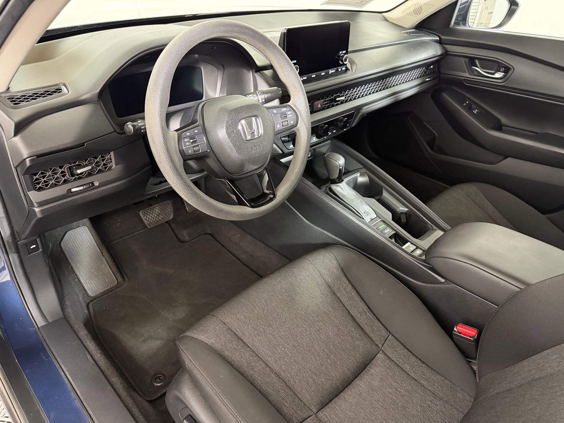 Certified 2024 Honda Accord EX image 3