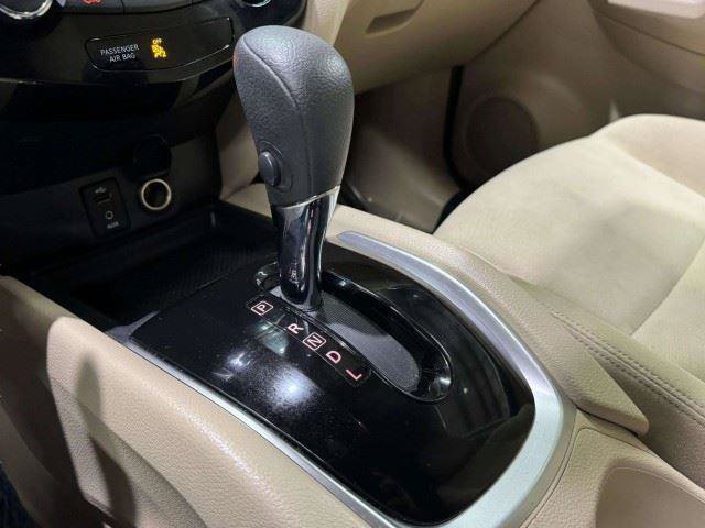 Used 2016 Nissan Rogue SV FWD image 54
