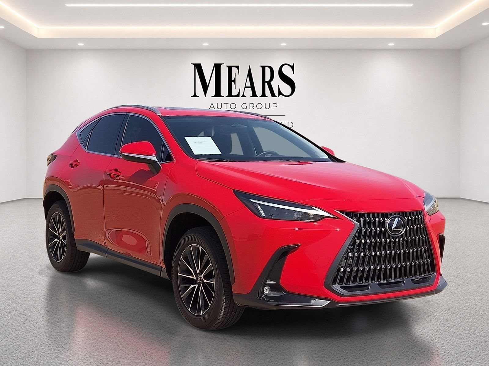 Used 2025 Lexus NX 250 FWD w/ Towing Package (2000 Lbs) image 7