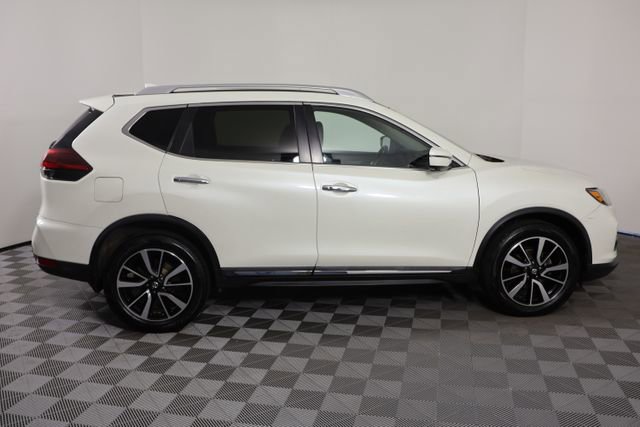 Used 2019 Nissan Rogue SL w/ Premium Package image 9