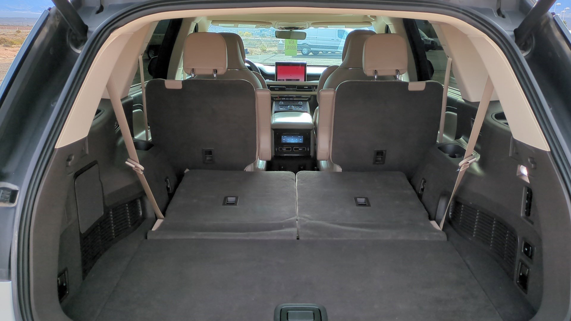 Used 2021 Lincoln Aviator Reserve w/ Equipment Group 202A image 31