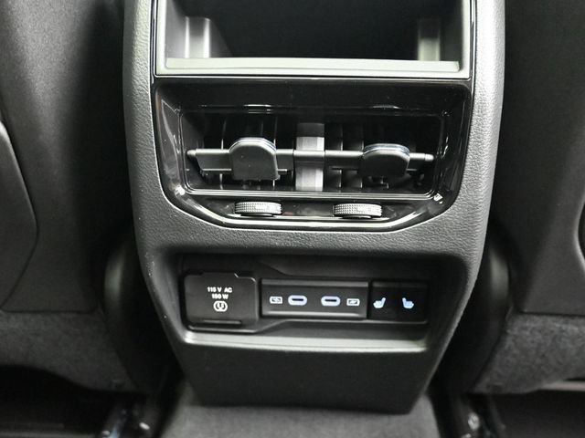 New 2026 Jeep Grand Cherokee Limited w/ Limited Altitude Package RWD image 32