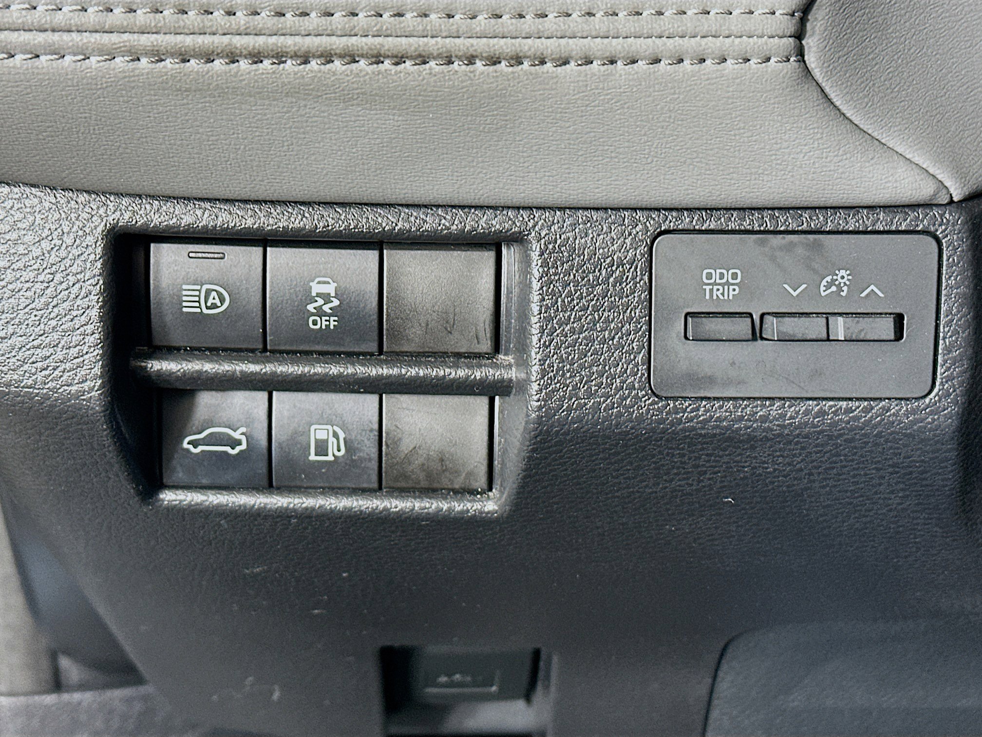 Used 2022 Toyota Avalon XLE image 17